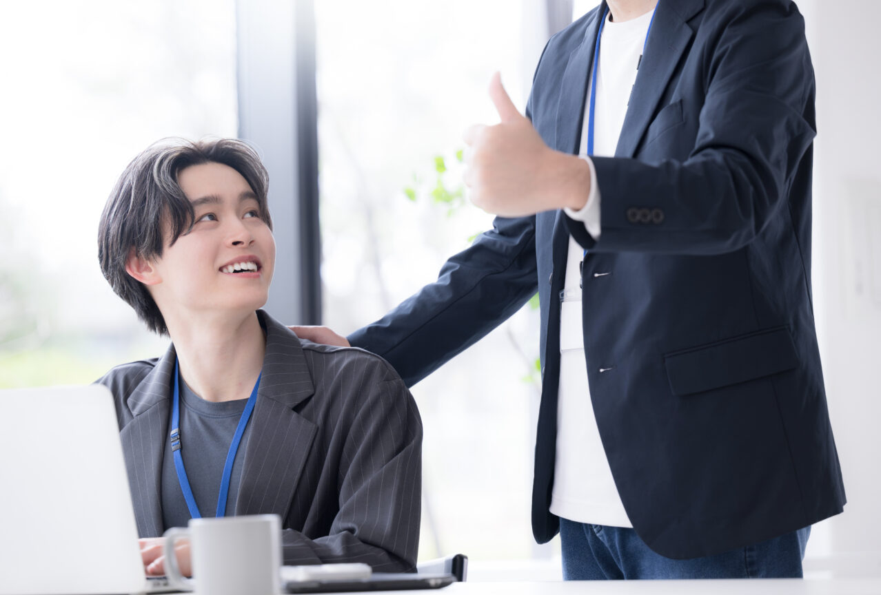 若手育成で陥りやすいOJTの落とし穴｜先輩の勝ちパターンをそのまま教えていませんか